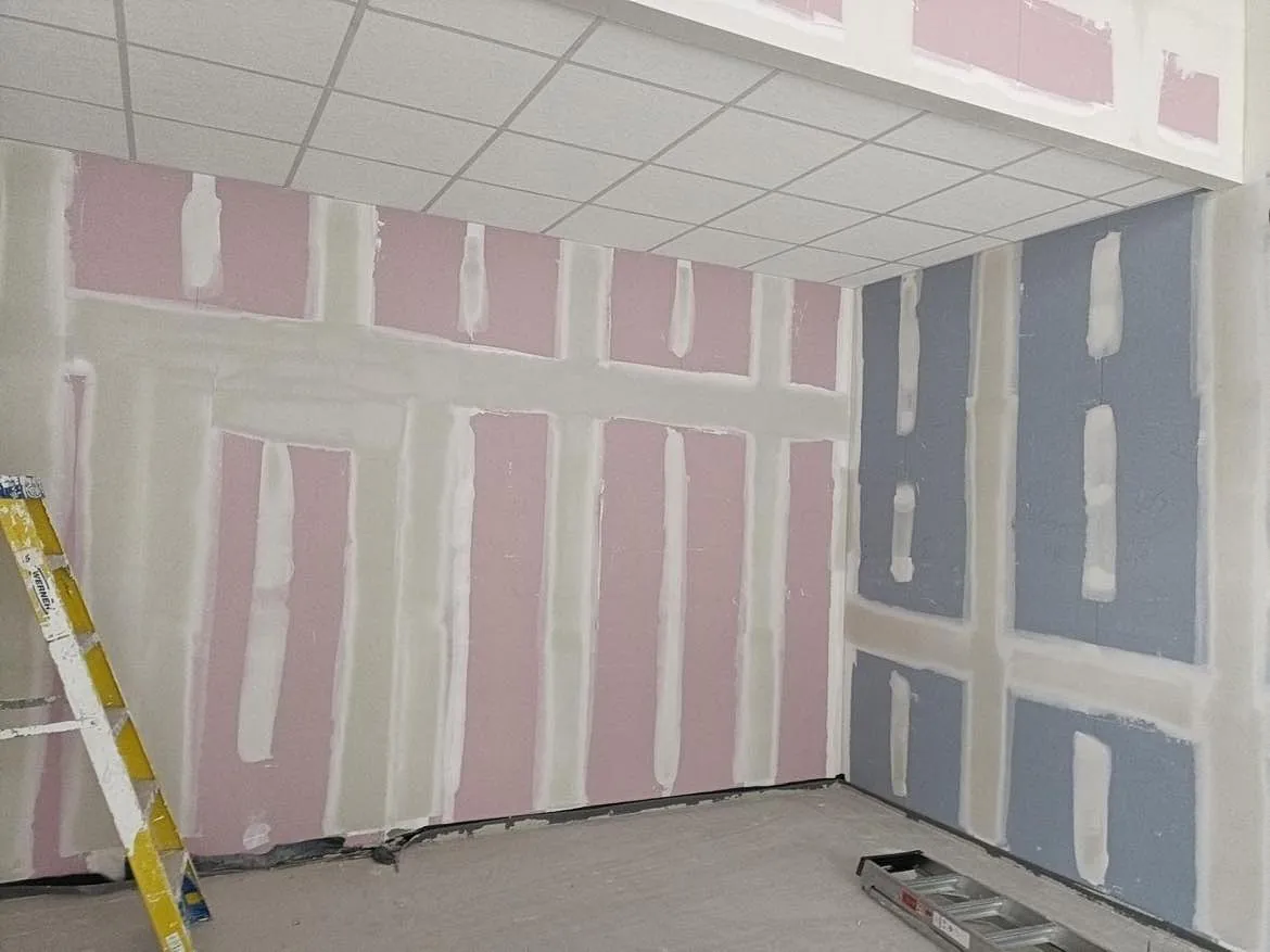 Plasterboarding